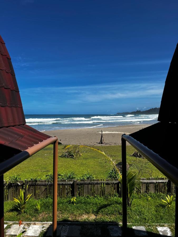Momos Surf Shack Hotel Salul Eksteriør billede