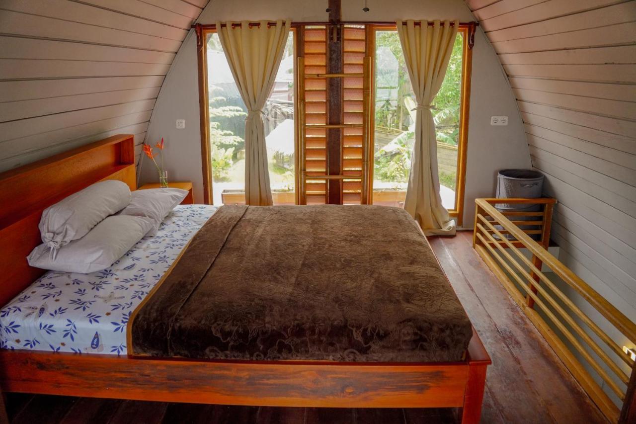 Momos Surf Shack Hotel Salul Eksteriør billede